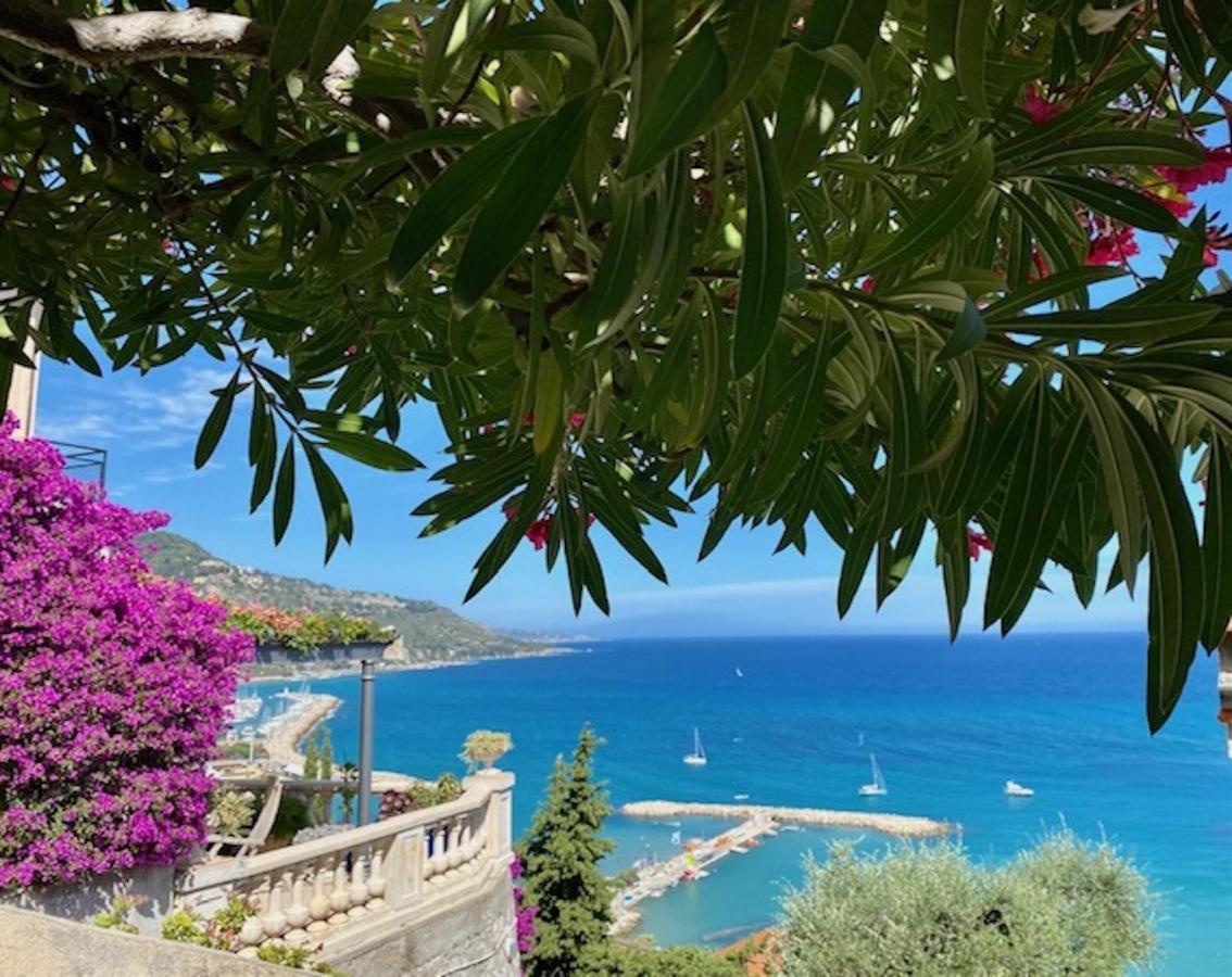 Villa L'Ensoleillee Vue Panoramique Mer, 250 M De La Plage Et Du Centre Ville Ментона Екстериор снимка